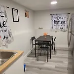 Furnished Room-5 Close To U Of A In Edmonton - With Shared Spaces